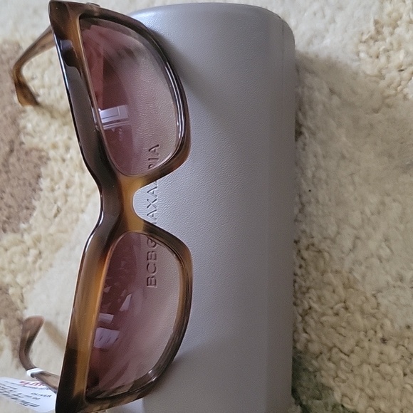 Oliver Peoples Accessories - NWT AUTHENTIC OLIVER PEOPLES SUNGLASSES